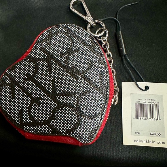 CALVIN KLEIN heart shape coin case (blk/red) - Picture 7 of 10